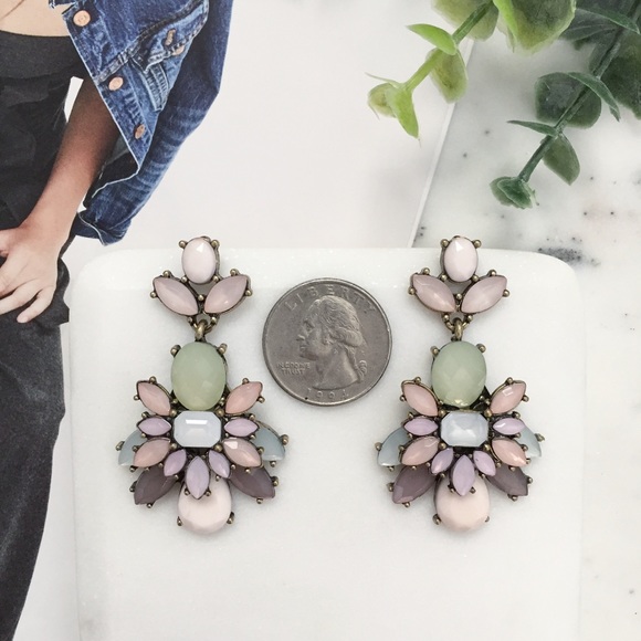 🆑 "Ainsley" Earrings || Pink/Green Crystal - Picture 4 of 9